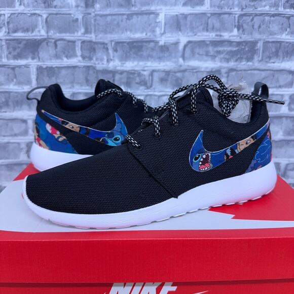 Nike Roshe One Black Lilo & Stitch Custom 844994-002 Womens Size 8.5 New - Picture 1 of 7